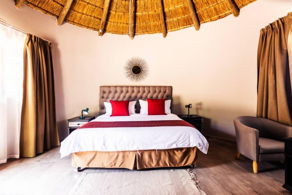 Phoenix Aurora Gaborone Extérieur photo