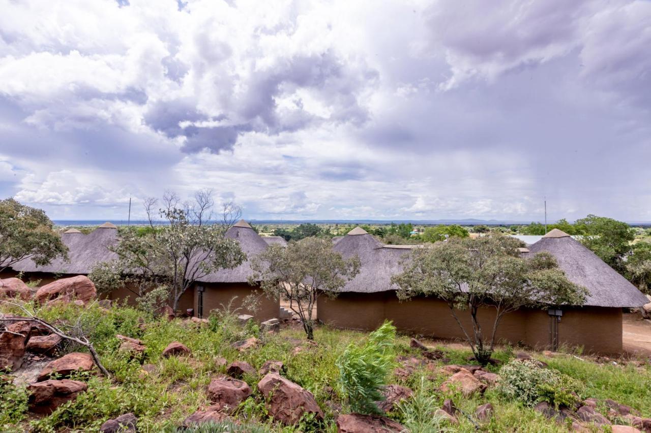 Phoenix Aurora Gaborone Extérieur photo